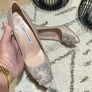 Manolo Blahnik Hangisi Crystal Buckle Pump